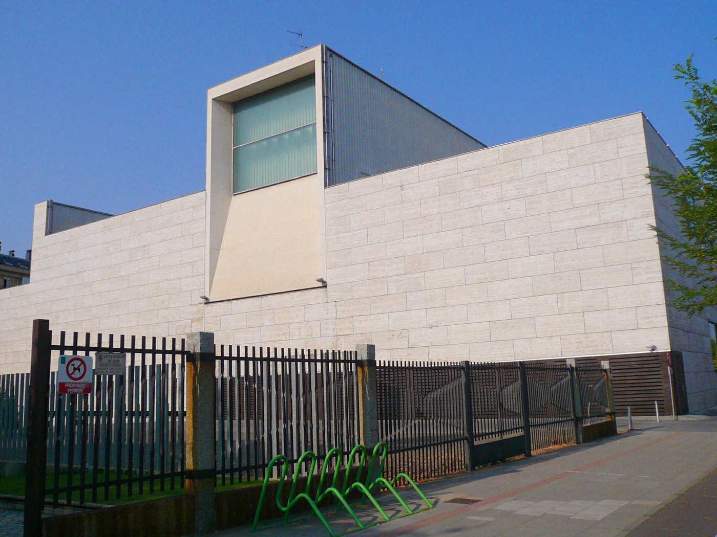 Auditorio Ciudad de León, sede de la gala del Premio Leteo al cantautor Joan Manuel Serrat